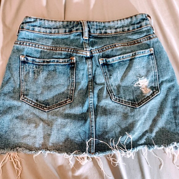 Jean Mini - Picture 2 of 3